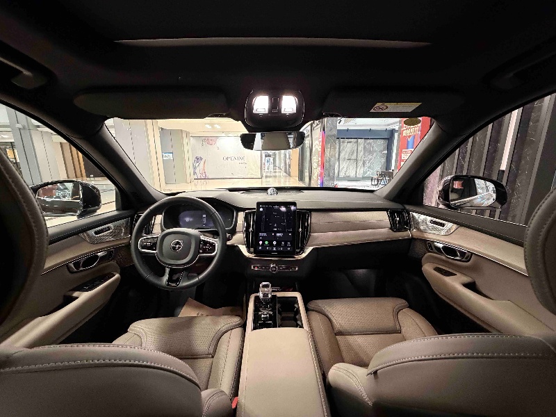 Volvo XC90 dealer Volvo XC90 dealer