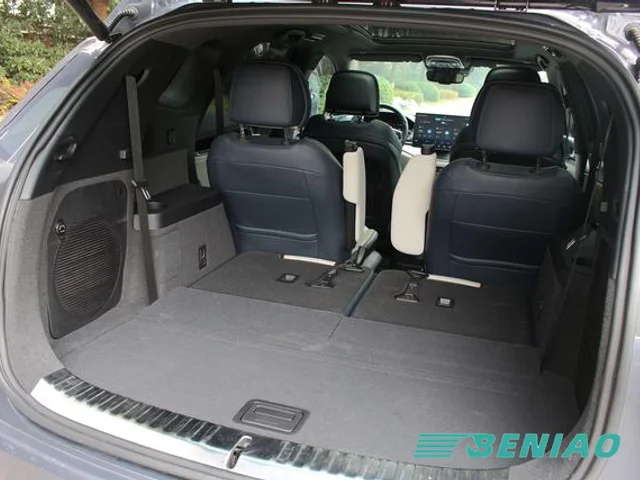 byd-tang-electric-suv-tail-light-design byd-tang-electric-suv-tail-light-design