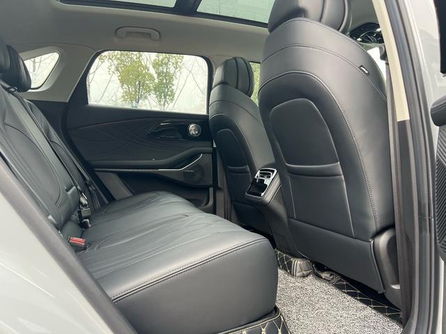 EXEED RX hybrid EXEED RX hybrid