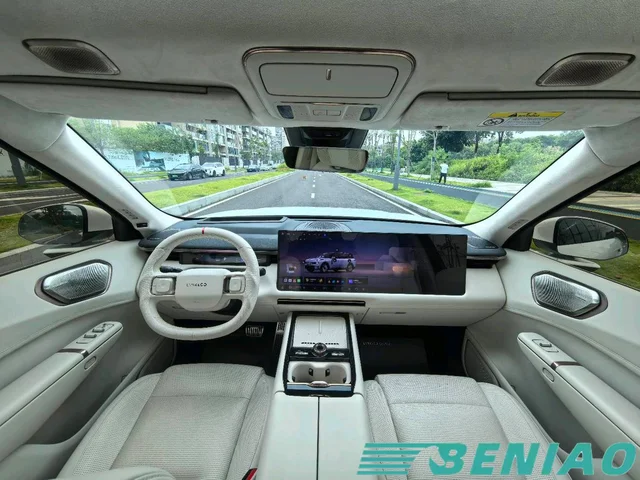 lynk-co-900-center-console lynk-co-900-center-console