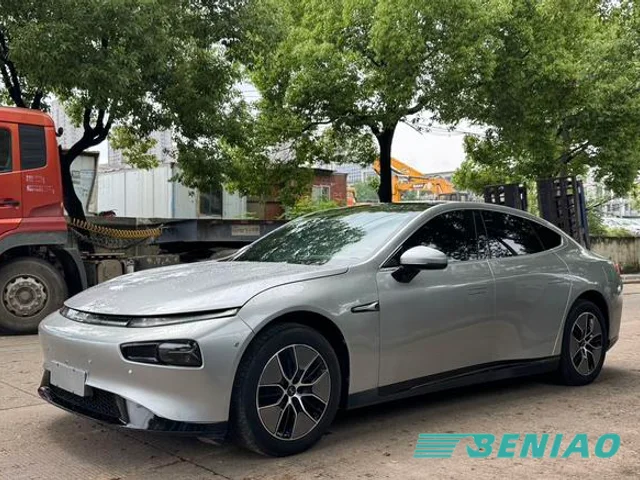 xpeng-p7-front-view-electric-sedan xpeng-p7-front-view-electric-sedan