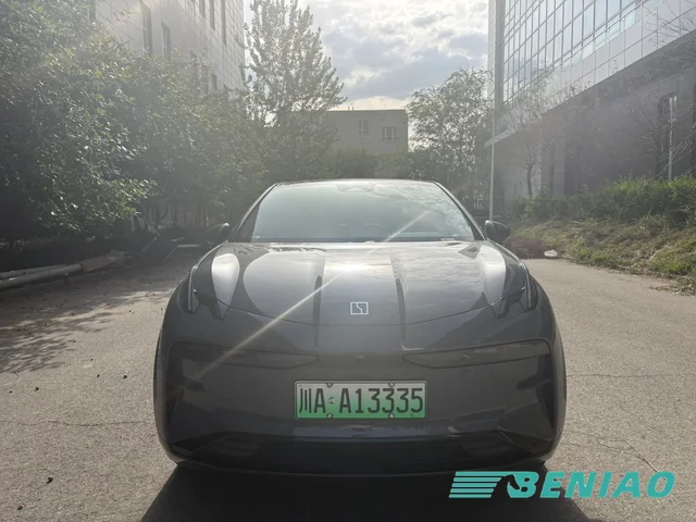 zeekr-x-electric-suv-side-profile zeekr-x-electric-suv-side-profile