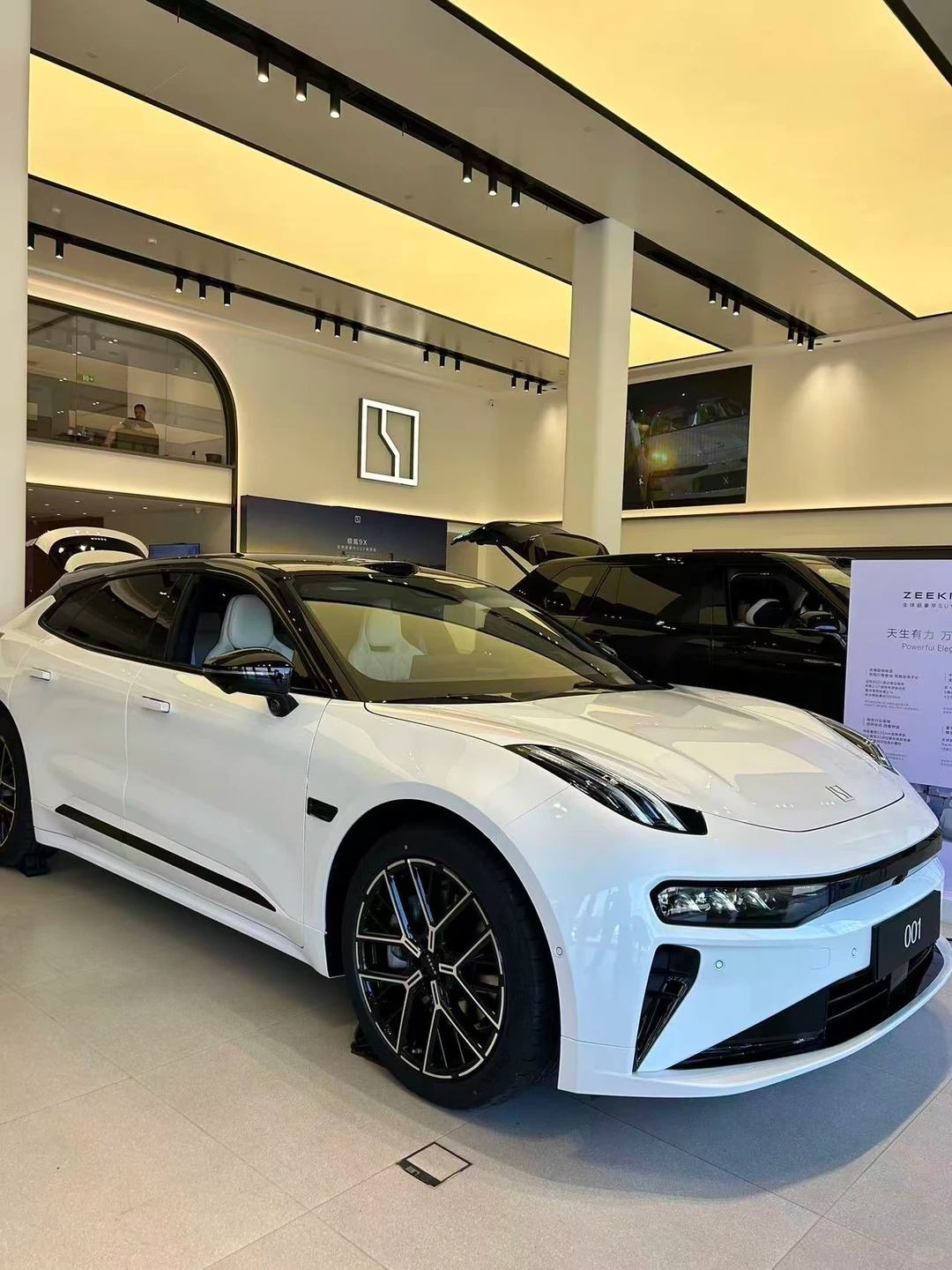 zeekr-001-used-car-export-from-china