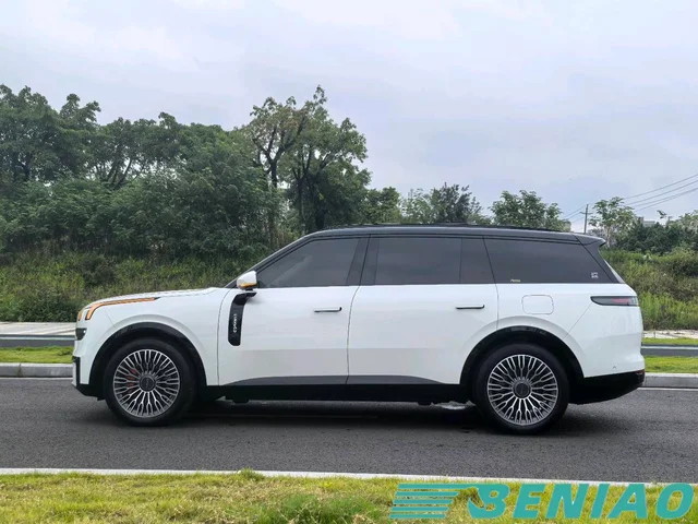 lynkco-900-third-row-seats lynkco-900-third-row-seats