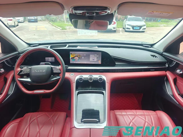 exeed-rx-family-suv-cabin exeed-rx-family-suv-cabin