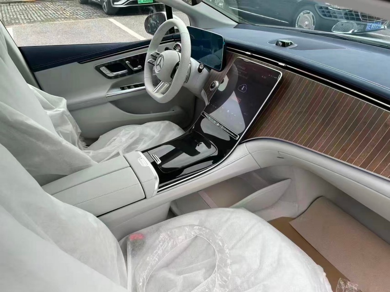 Mercedes EQE 500 Mercedes EQE 500