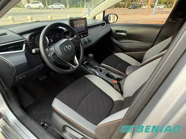 toyota-corolla-premium-cabin-view toyota-corolla-premium-cabin-view