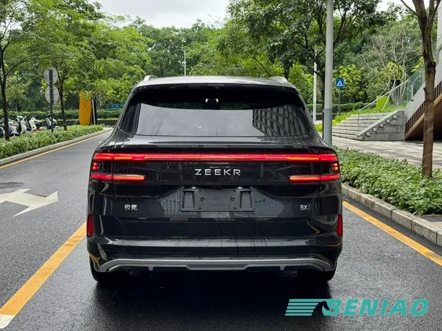 zeekr-8x-2026-rear-tail-light zeekr-8x-2026-rear-tail-light
