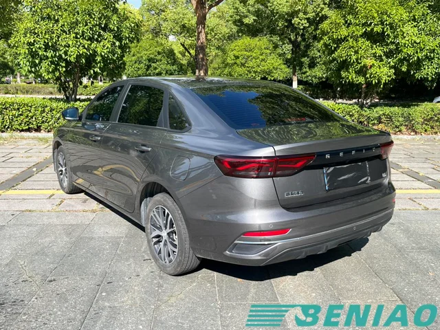 geely-emgrand-trunk-space geely-emgrand-trunk-space