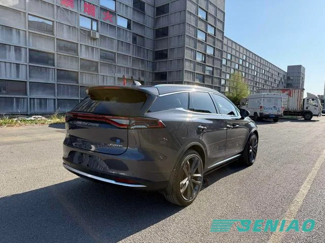 byd-tang-electric-suv-road-performance byd-tang-electric-suv-road-performance