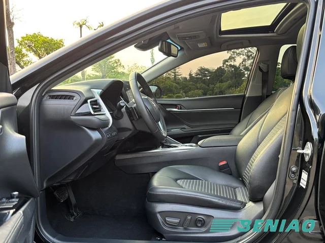 toyota-camry-luxury-sedan-side-profile toyota-camry-luxury-sedan-side-profile