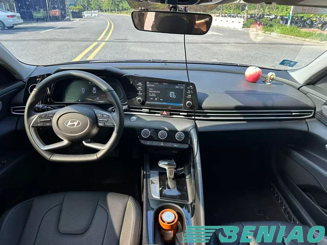 hyundai-elantra-left-hand-drive hyundai-elantra-left-hand-drive