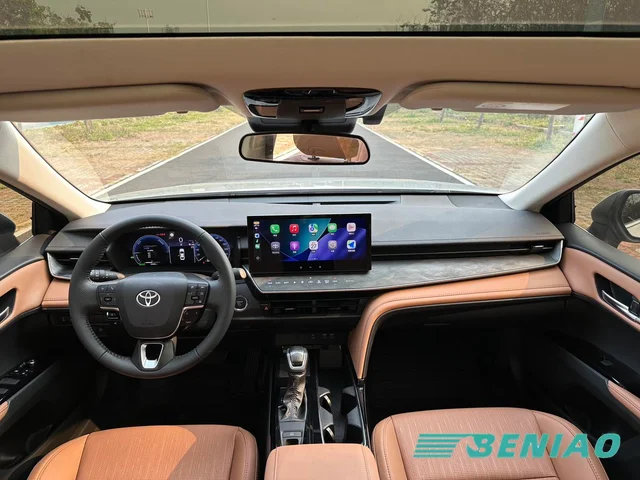toyota-camry-hybrid-premium-cabin toyota-camry-hybrid-premium-cabin