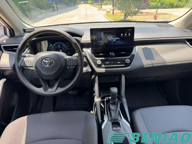 corolla-cross-hybrid-road-test corolla-cross-hybrid-road-test