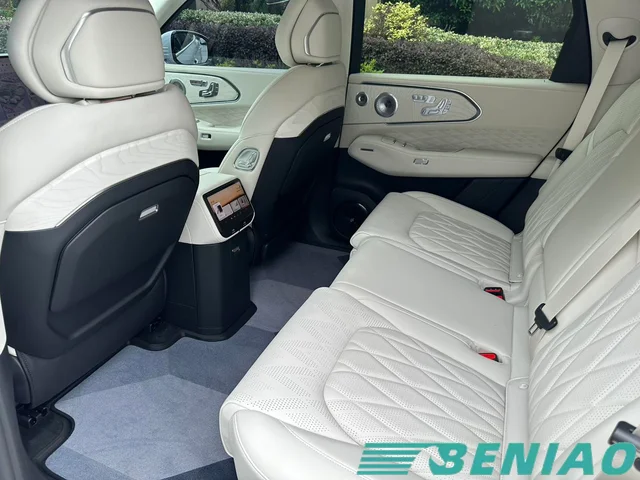 zeekr-8x-front-seats zeekr-8x-front-seats