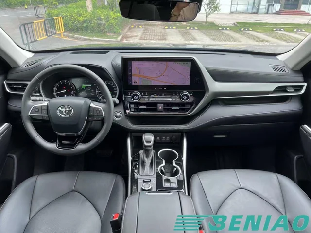 toyota-highlander-front-seats toyota-highlander-front-seats