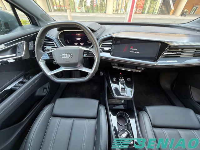 audi-q4-e-tron-charging-port audi-q4-e-tron-charging-port