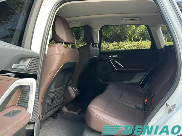 bmw-ix1-long-wheelbase bmw-ix1-long-wheelbase