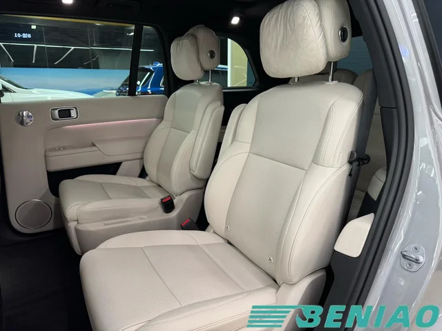 li-auto-l9-ultra-luxury-cabin li-auto-l9-ultra-luxury-cabin