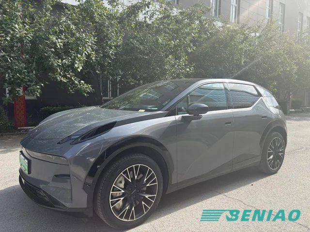 zeekr-x-2025-five-seat-sport-front-view zeekr-x-2025-five-seat-sport-front-view