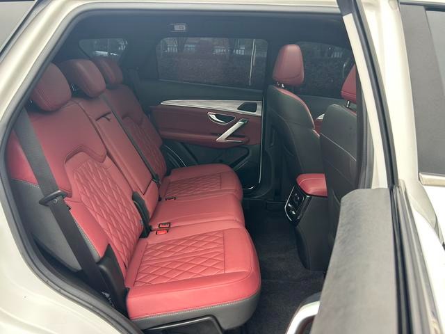 Jetour X70 Plus luxury Jetour X70 Plus luxury