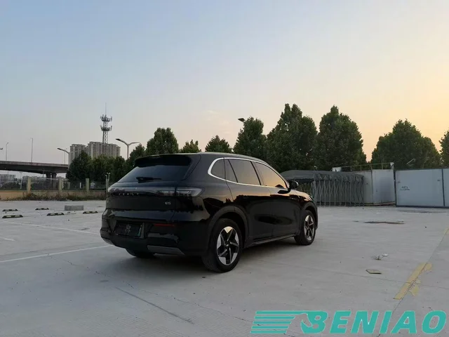 geely-galaxy-e5-side-profile geely-galaxy-e5-side-profile
