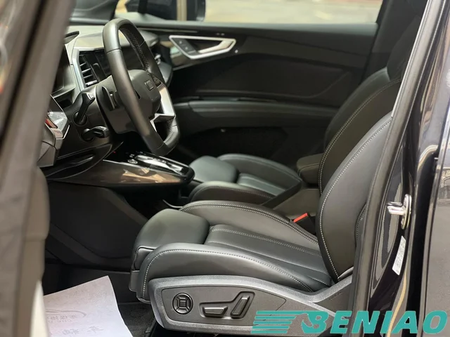 audi-q4-e-tron-dashboard audi-q4-e-tron-dashboard