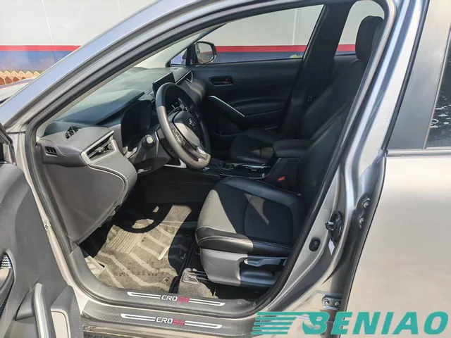 corolla-cross-hybrid-interior-layout corolla-cross-hybrid-interior-layout
