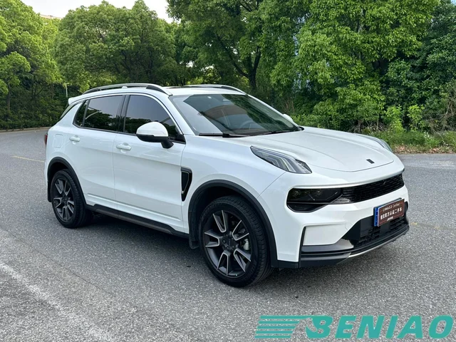 lynk-and-co-01-steering-wheel lynk-and-co-01-steering-wheel