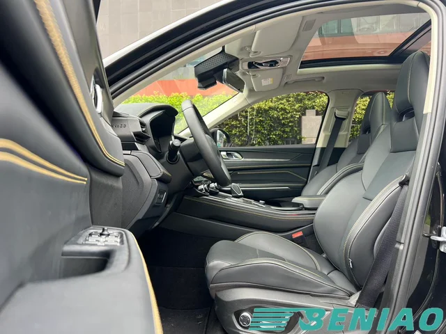 lynk-and-co-01-premium-suv lynk-and-co-01-premium-suv