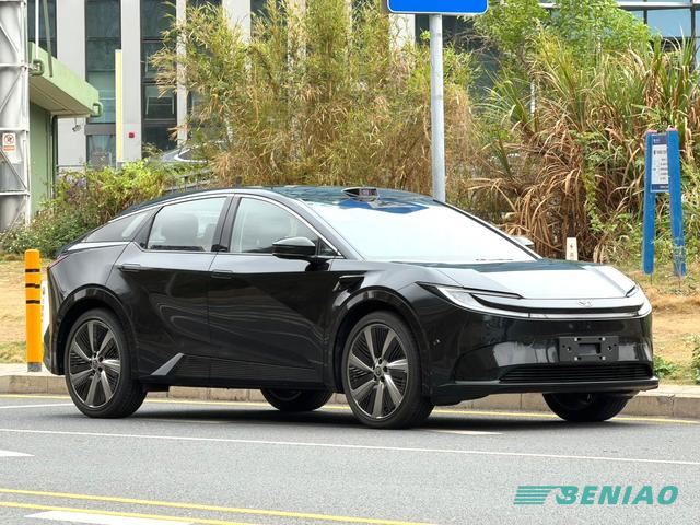 toyota-bz5-suv-exterior toyota-bz5-suv-exterior
