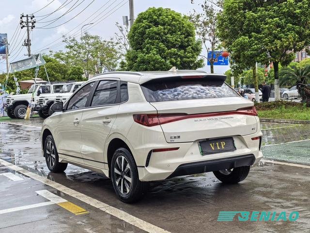 byd-e2-urban-ev byd-e2-urban-ev