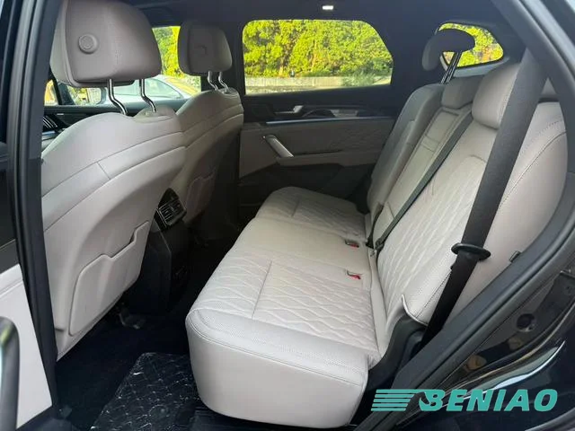 byd-tang-dmi-premium-interior-layout byd-tang-dmi-premium-interior-layout