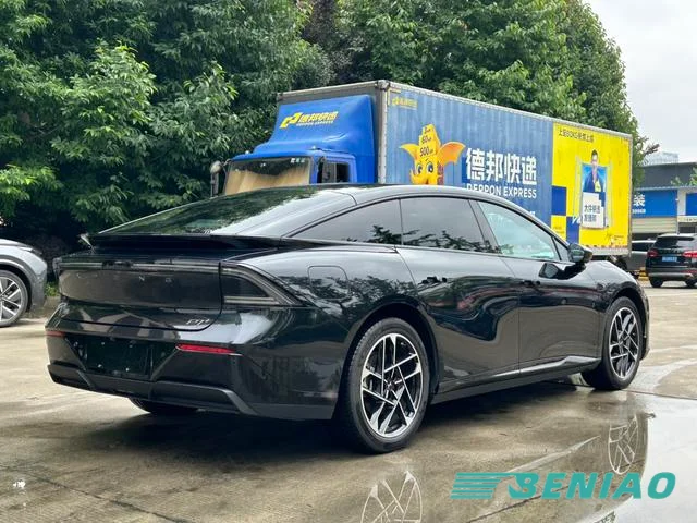 xpeng-p7-plus-2024-front-view-electric-sedan xpeng-p7-plus-2024-front-view-electric-sedan