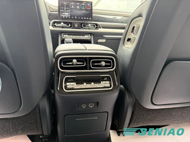 baic-bj60-panorama-sunroof-design baic-bj60-panorama-sunroof-design