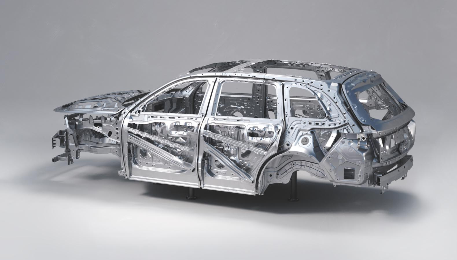 60&deg; protection for the safety of every family member - Li Auto