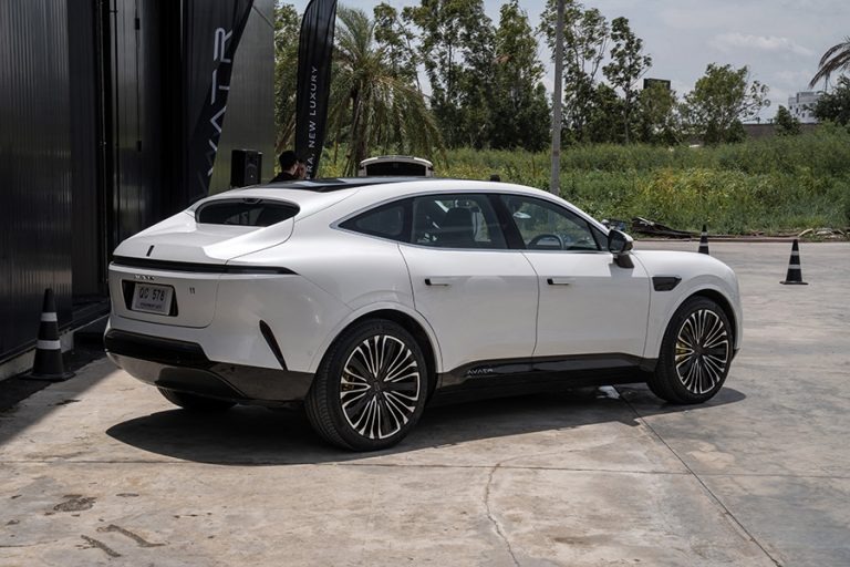 avatr 11 electric car