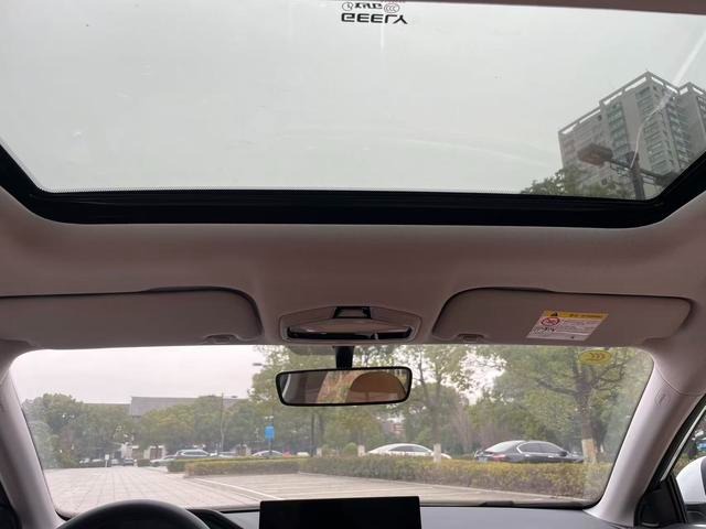 Geely Emgrand sedan price