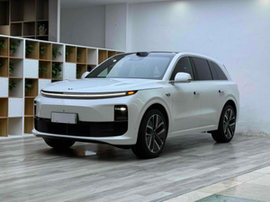 Li Auto L6