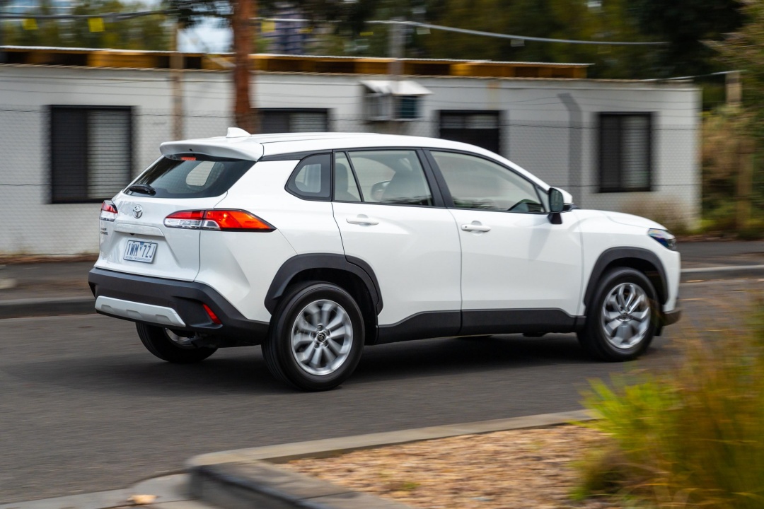 toyota corolla cross hybrid