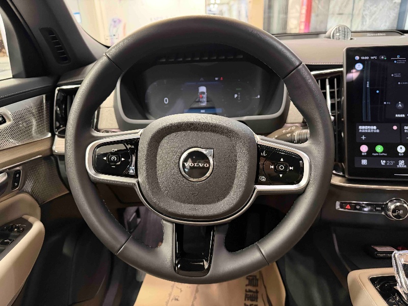 Volvo XC90 wholesale