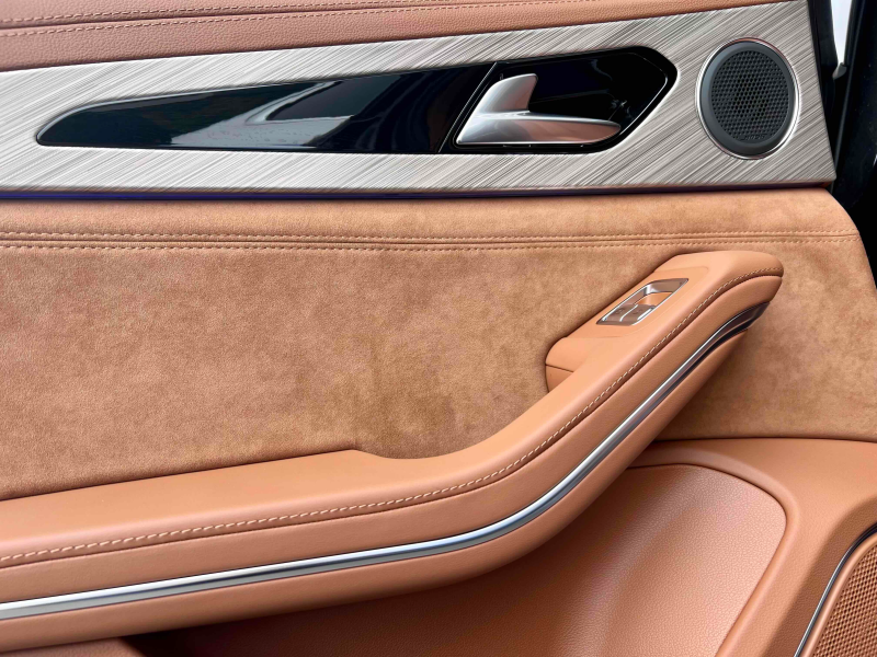 Hongqi H9 luxury sedan