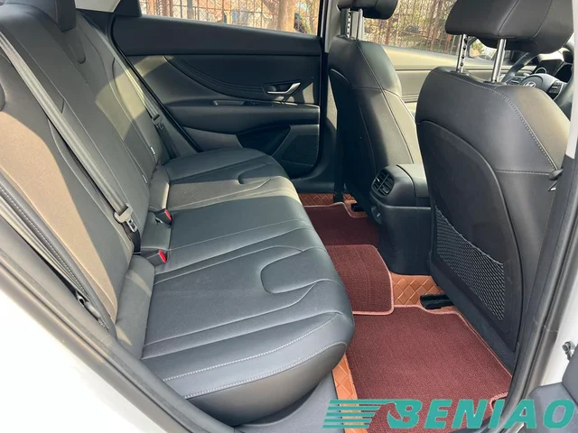 hyundai-elantra-alloy-wheel