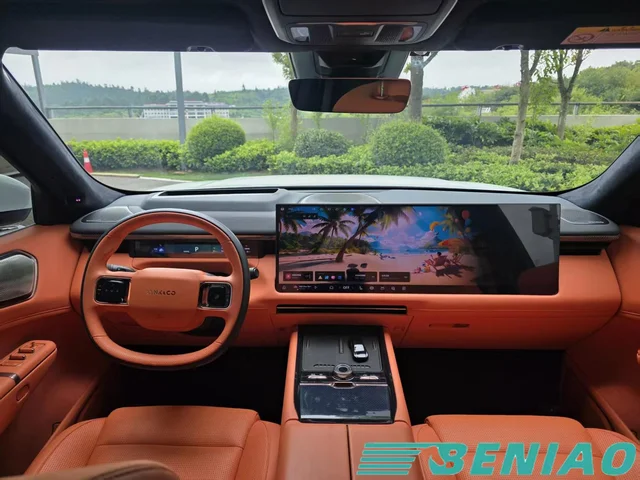 lynk-co-900-second-row-seats