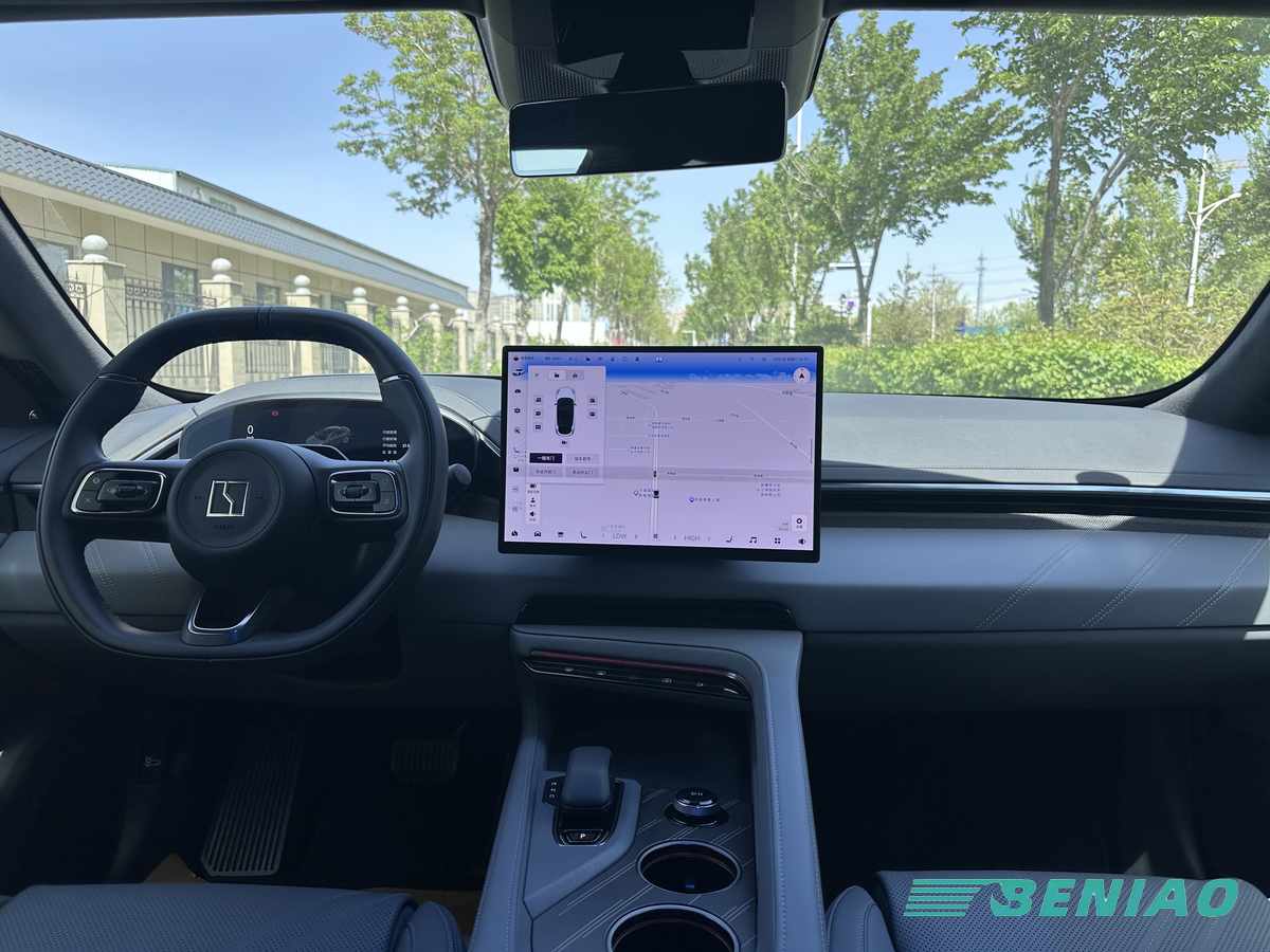 geely-zeekr-car-dashboard-display