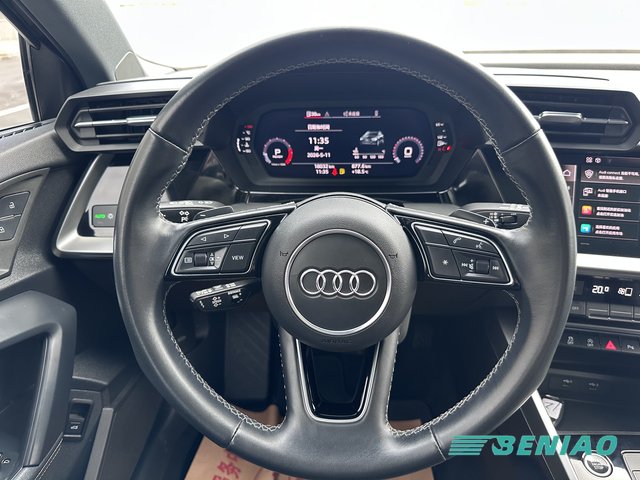audi-a3-center-console