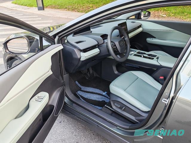 toyota-bz3-rear-seat-space