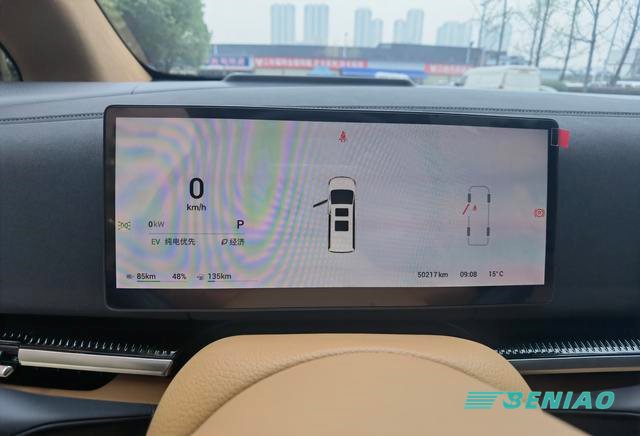 voyah-dreamer-ev-electric-mpv-2025