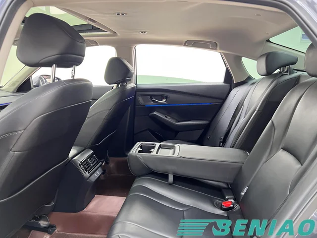 honda-accord-front-seats