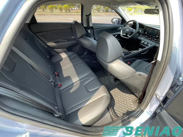 hyundai-elantra-glx-side-profile